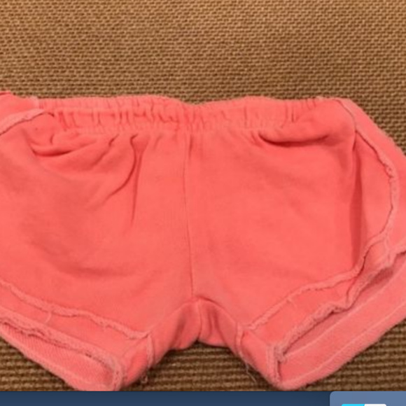 Shorts - Picture 1 of 3